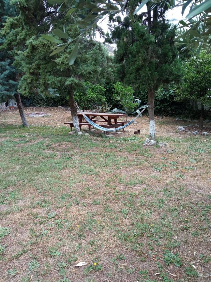 Appartamento Sofia'S Garden Néa Péramos Esterno foto